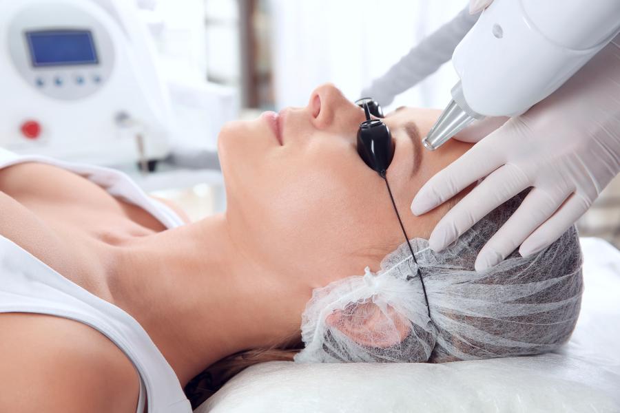 permanent-make-up-entfernung mit laserbehandlung