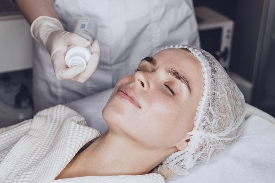 tca-peeling – tiefenwirksame hauterneuerung